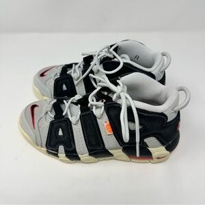 Nike Air More Uptempo Hoops SZ 5.5Y or 7W